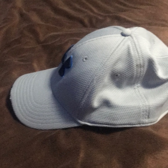 Hat - Picture 2 of 3